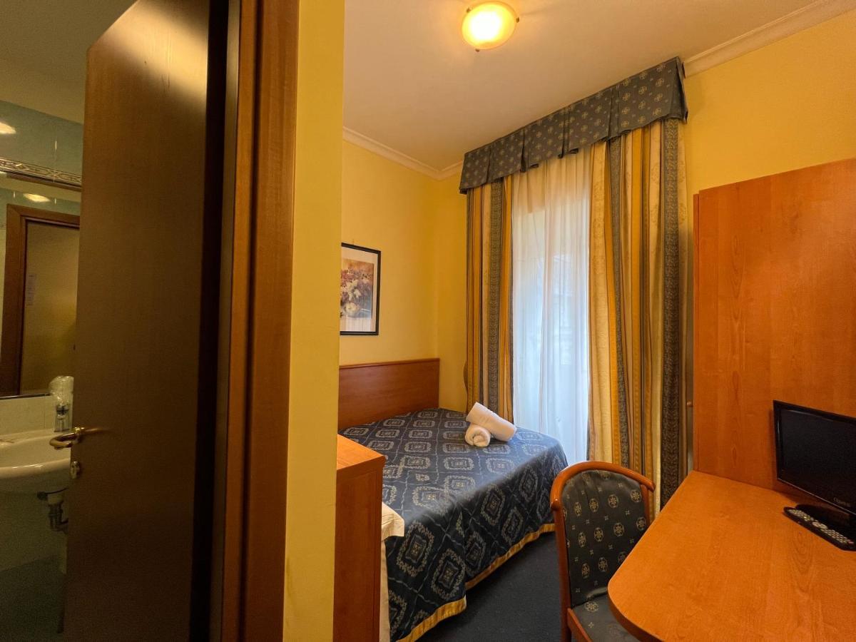 Baltik Guesthouse Rzym Zewnętrze zdjęcie