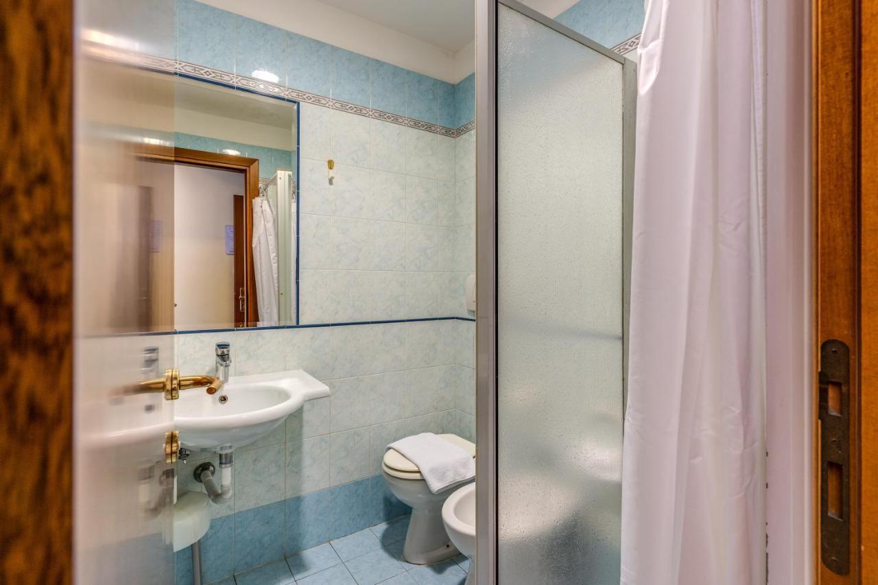 Baltik Guesthouse Rzym Zewnętrze zdjęcie